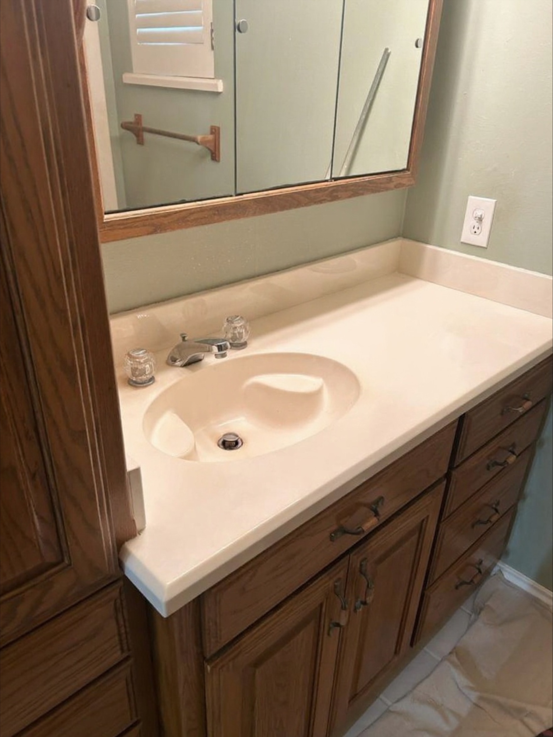 Central Texas - Sink - Before.jpeg